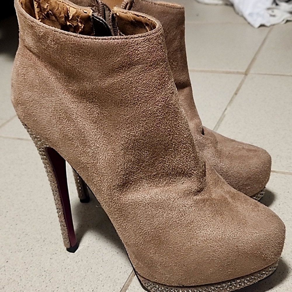 High heel booties